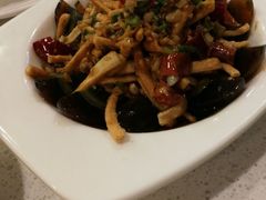 -张大师鸭爪爪特色干锅(南湖店)