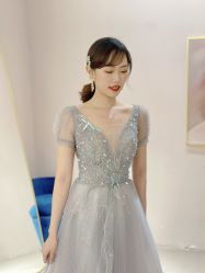 -艾米丽婚纱礼服