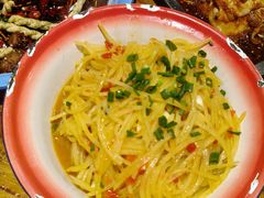 酸辣土豆丝-兔槽江湖菜·重庆璧山兔(水围店)