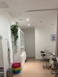 点击看大图 -舒欣头疗·俏丝谧语 白发脱发专业护理