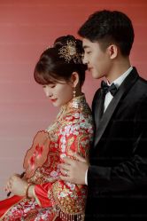 -雪中彩影婚纱摄影·微光艺术中心