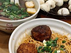 -佬钱湾仔(衣裳街店)