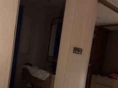 -深圳罗湖口岸国贸桔子水晶酒店