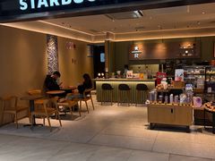 -星巴克臻选(上海中环广场2F店)