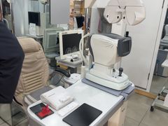 -豪门视光·星趣控·蔡司依视路眼镜代理商(中央大街店)