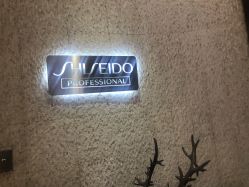 -AKOZO Beauty Salon