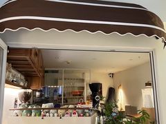 -Line 咖啡(石厦花园店)