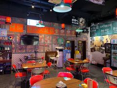 大堂-蚝堡海鲜·威海菜·海肠捞饭·烧烤·亚洲吃蚝公司(幸福门店)