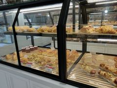 面包甜点陈列柜-红房子西菜馆(淮海中路店)