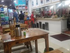 大堂-老三样·美食研究中心(世贸路店)