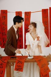 -喜爱高定婚纱摄影
