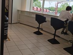 -喜茶(迪士尼小镇DP店)
