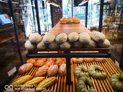 -焙丽拾光(麦凯乐直营店)