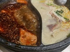 鸳鸯锅-鱼遇木桶斑鱼火锅(塔湾店)