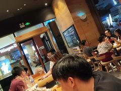 大堂-星巴克(深圳龙华和平里店)