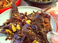 -老闵田螺馆·南昌市井菜·特色小吃(总店)