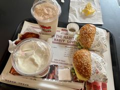 -The Habit Burger Grill 哈比特汉堡(爱琴海店)