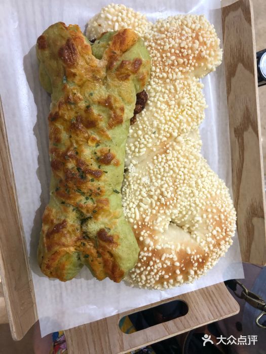 奈雪的茶(东方福来德店)菠菜肉骨头图片