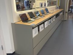 -华为授权体验店(中山公园来福士)