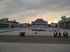 -金日成广场