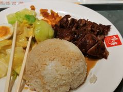 -大食代美食广场(上海中心店)