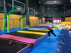 -重庆际华园室内极限运动中心