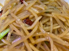 酸辣土豆丝-娄三少·老北京春饼烤鸭家常菜(富力又一城店)