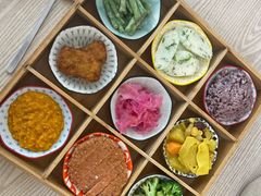 -轻蔬不用等·素食(江苏路店)