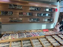 -瑞司视光眼镜·蔡司战略合作眼镜店(新街口店)