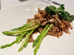 黑松露酱炒笋衣-大董(环贸iapm店)