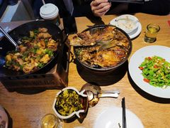 -聚鑫朋酸菜肥肠(文艺路口店)