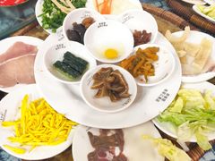 -桥香园云南过桥米线(金马碧鸡店)