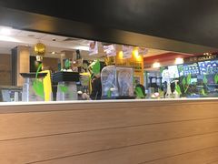 -麦当劳(七宝乐购店)