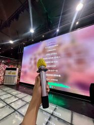 -飞吧潮玩运动蹦床游乐场