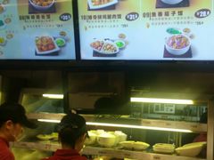 -华莱士·全鸡汉堡(沙井车站店)