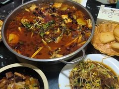 -褒河栈道渔庄(建工路总店)