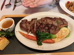 -塞纳河法国餐厅(意式风情街店)