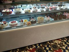 面包甜点陈列柜-TOUCH泰奇(南汇南门大街店)