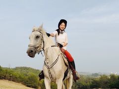 -丹世红酒庄·烧烤·团建·婚礼·水上运动