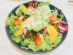 鲜虾牛油果沙拉-7senses(金狮广场店)