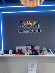 -DH舞蹈工作室