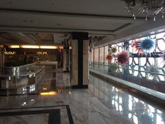 -蓝尊量贩(黄河路店)