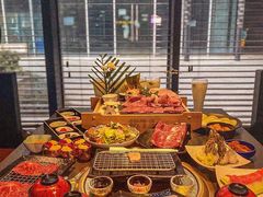 -铭牛烧肉·和牛海鲜自助(高新月牙湖店)