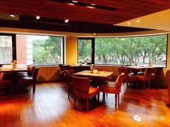 -Roots Lodge Café(仁爱旗舰店)