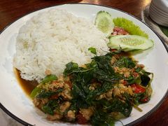 -Dang restaurant (patong phuket)