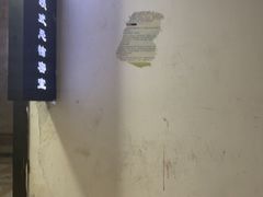 -荒岛实景沉浸密室(江汉路1店)