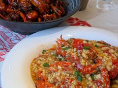 -肥肥虾庄·金牌油焖大虾(汉口城市广场店)