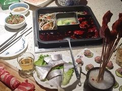 -二荆条·蜀鲜汇城市森林火锅