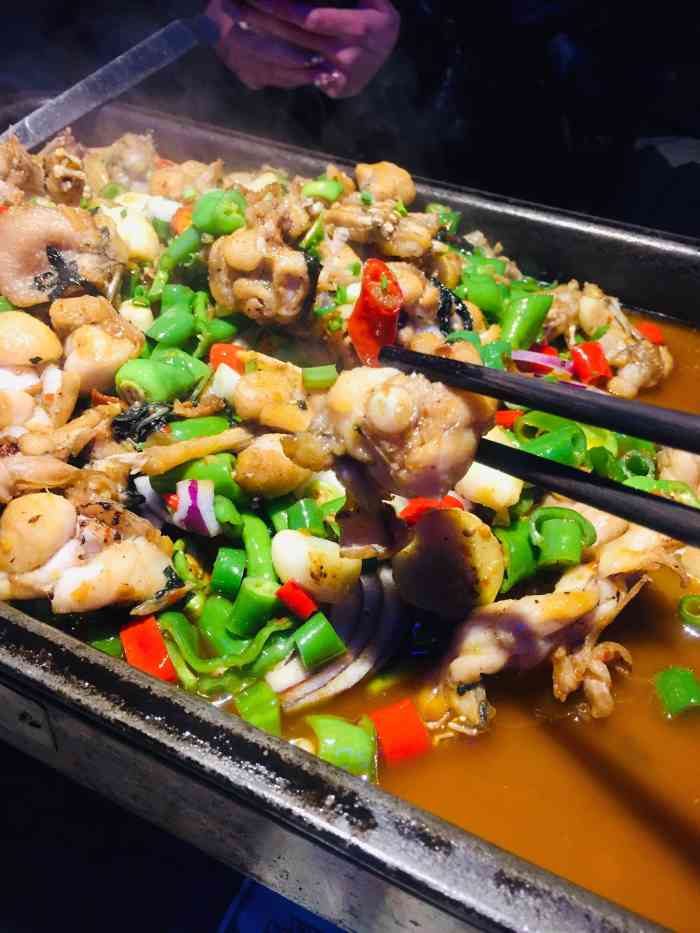 蛙来哒(大汉悦中心店)-"故意等到饭点才开放,提前叫号,造成排队大.