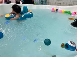-Pony Baby宝尼婴幼儿游泳SPA馆
